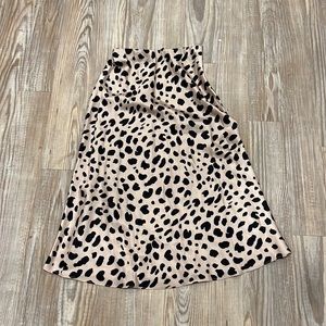 Leopard midi skirt